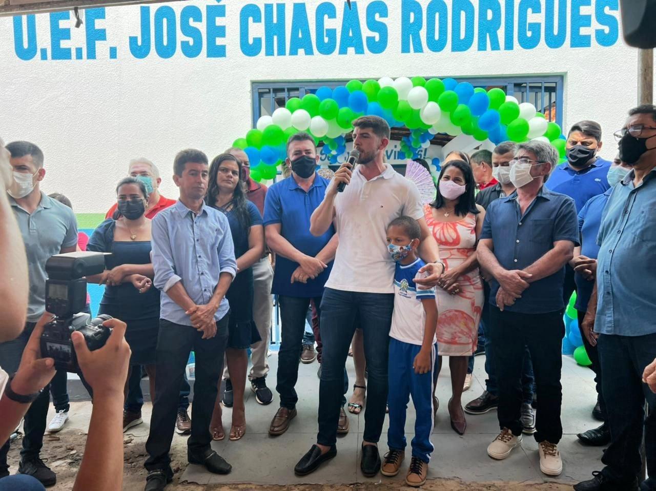 Prefeito Edvan Brandão inaugura reforma e ampliação de escola no povoado Fala Cantando