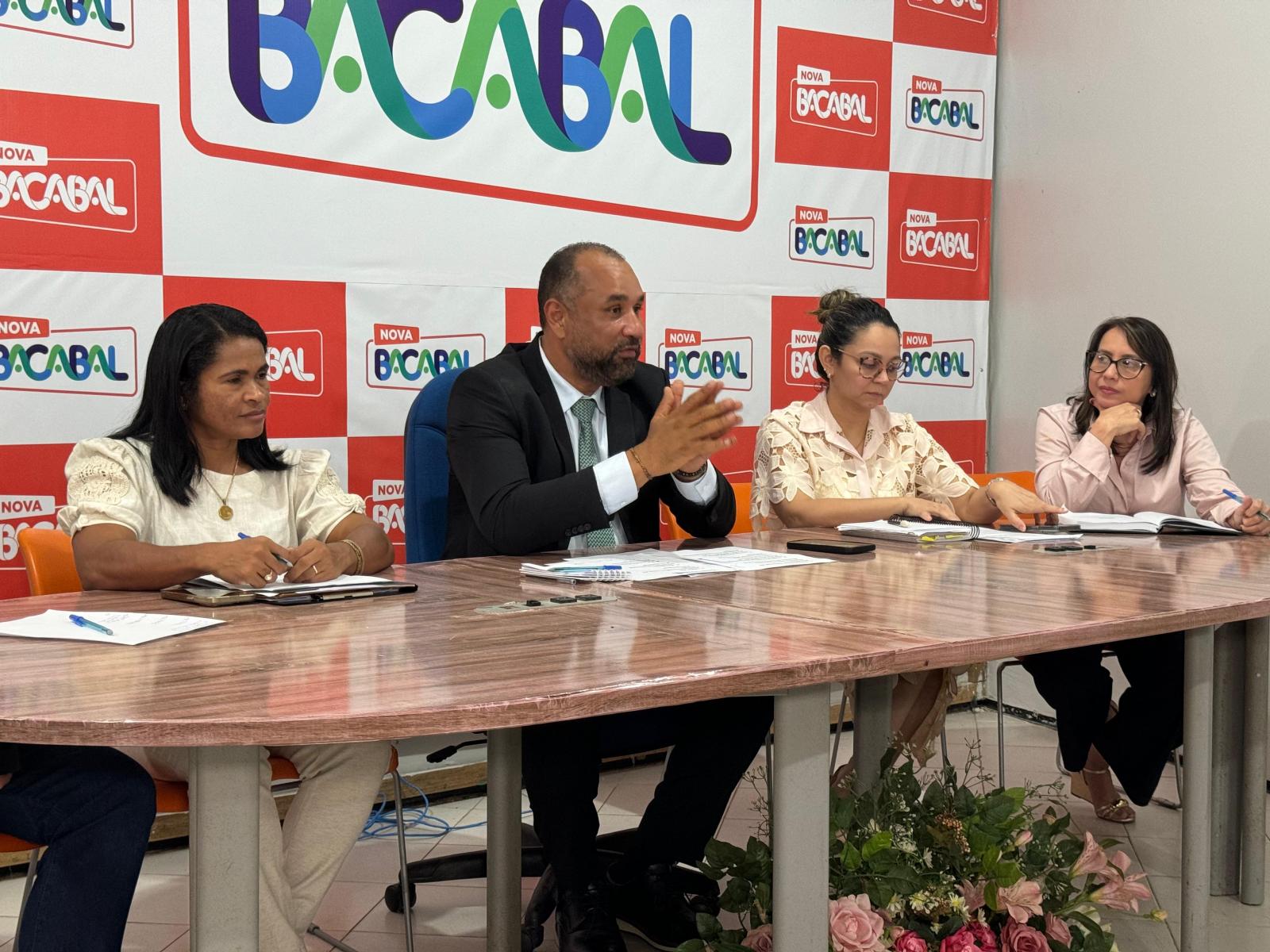 Parcerias educacionais são firmadas em Bacabal durante encontro do prefeito Roberto Costa com gestores de universidades e faculdades