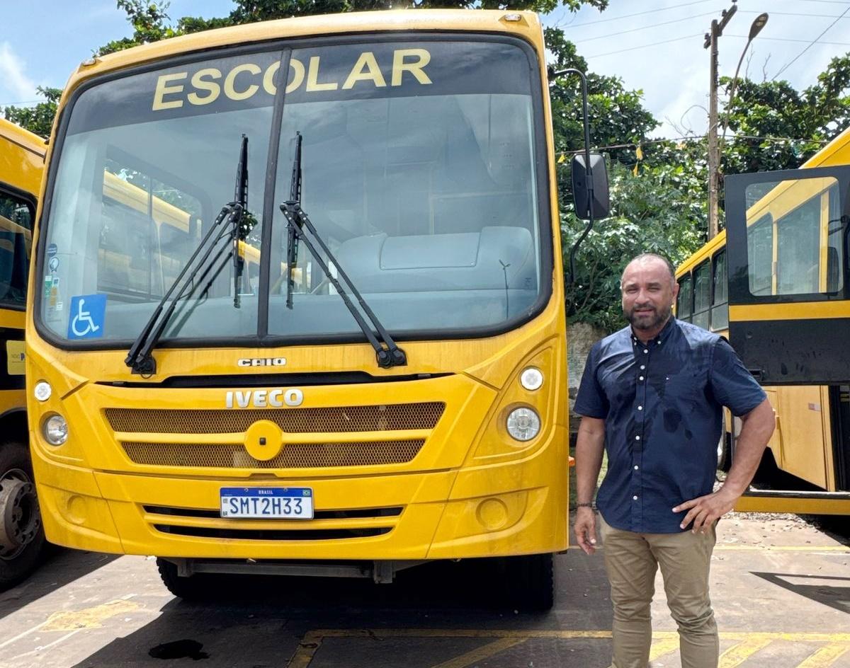 Prefeito Roberto Costa realiza vistoria na frota de transporte escolar priorizando a segurança dos alunos para o ano letivo de 2025